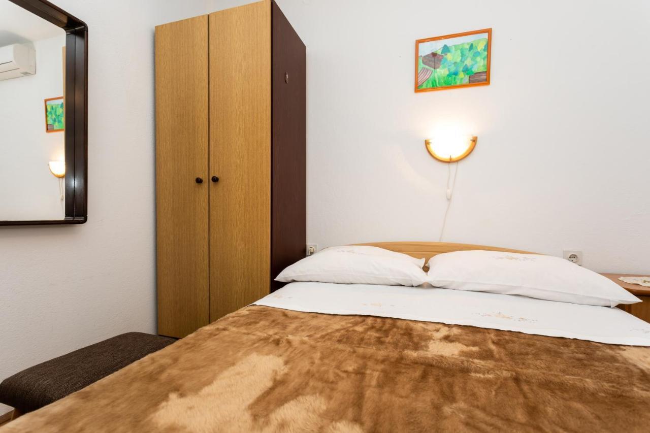 Rooms & Studio Apartment Mira Baška Εξωτερικό φωτογραφία