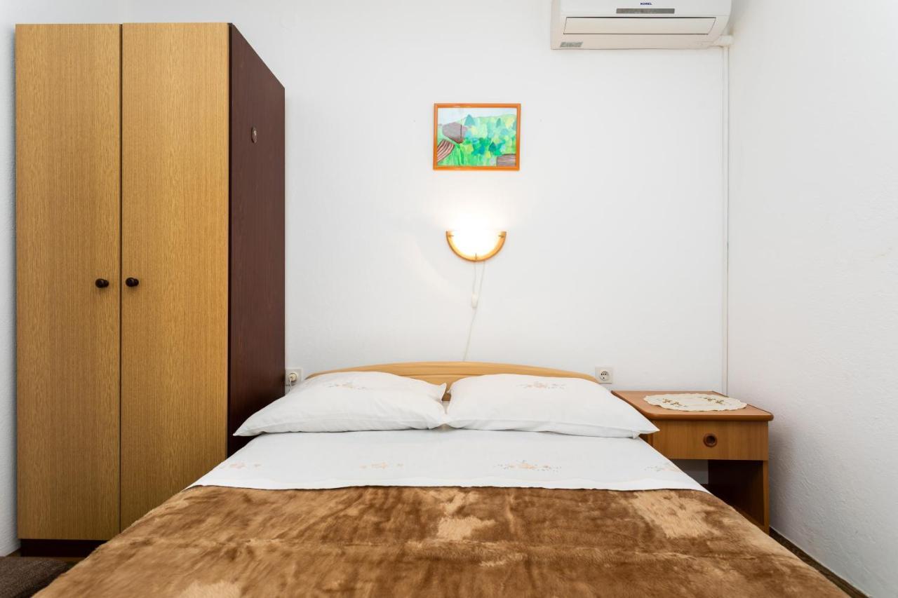 Rooms & Studio Apartment Mira Baška Εξωτερικό φωτογραφία