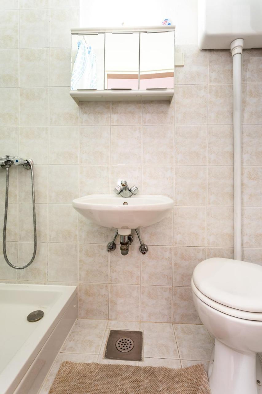 Rooms & Studio Apartment Mira Baška Εξωτερικό φωτογραφία