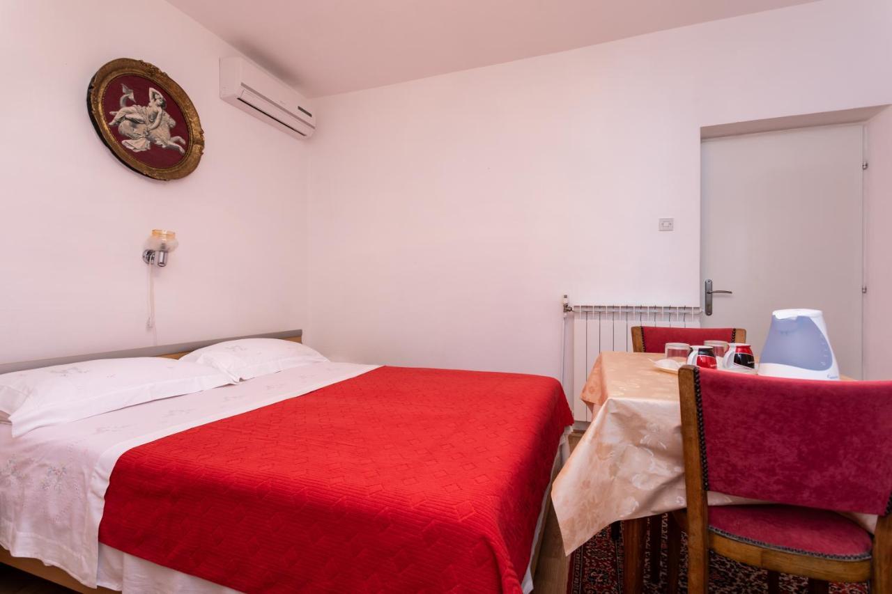 Rooms & Studio Apartment Mira Baška Εξωτερικό φωτογραφία